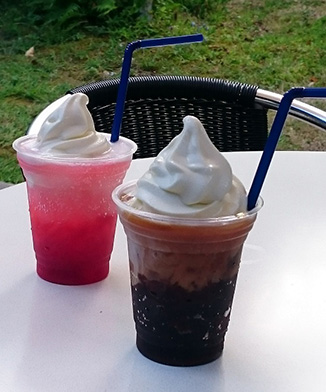 コーヒーラズベリーフロート.JPG