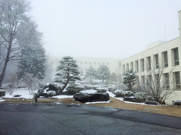 雪の工場 (1).JPG