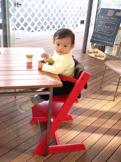 養命酒　駒ヶ根工場　椅子