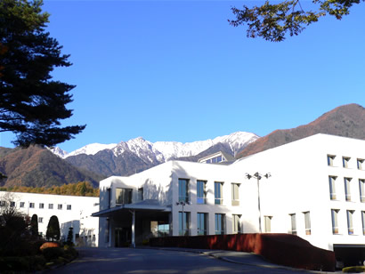 養命酒　駒ヶ根工場　中央アルプス