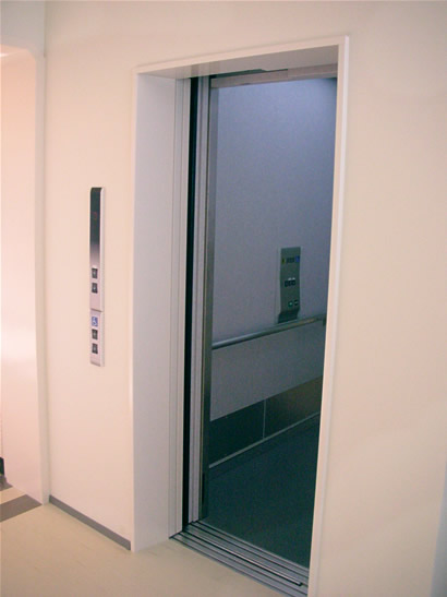 養命酒　駒ヶ根工場　エレベーター