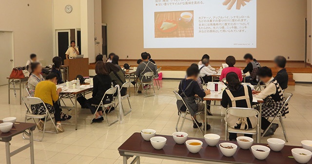 スパイスからつくる本格カレー粉づくり