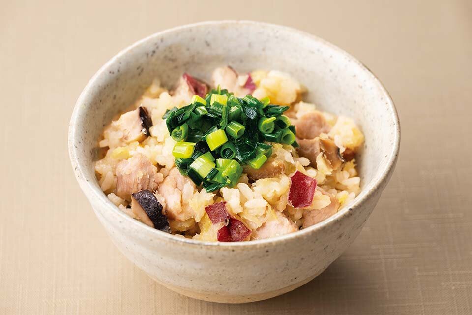 さつまいもと豚肉の中華風炊き込みご飯