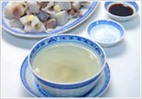 杏仁蓮藕痩肉湯(はんやんりんがうさうよっとーん)