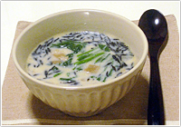 ひじきとほうれんそうの安眠スープ