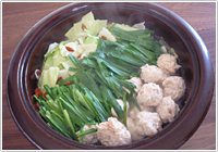 えび入り鶏だんごとニラ入りにっこり鍋