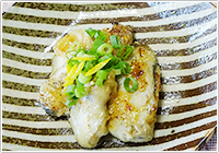 牡蠣の柚子みそバター焼き