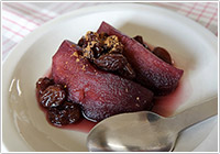 りんごと干しぶどうの赤ワイン煮