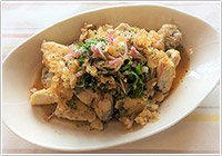 カツオのピカタの薬味ソース添え