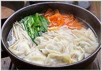 セロリの水餃子鍋