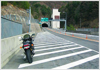 恋しいかな 直線道路